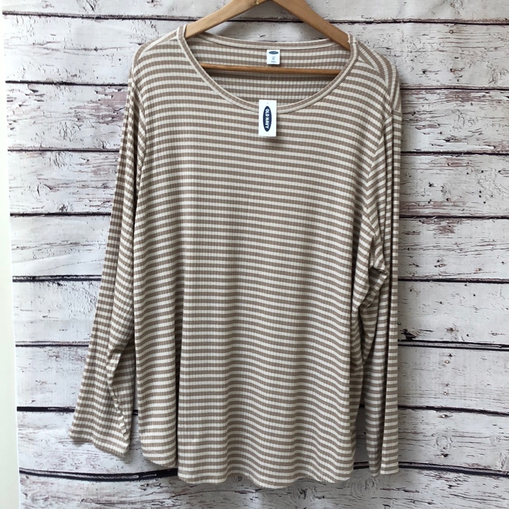 New Old Navy Women's Long-Sleeved Top🙂